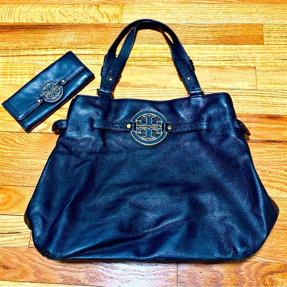 Tory Burch Handbags - Tory Burch Amanda Tote and Wallet